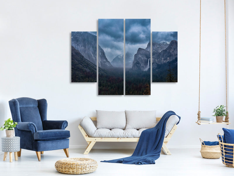 4-piece-canvas-print-amidst-a-thunderstorm