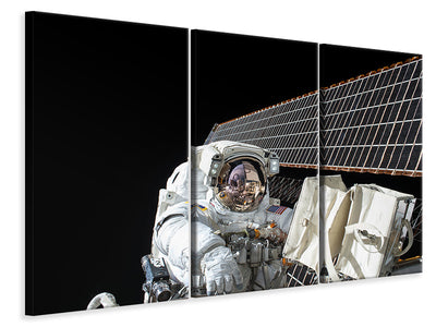 3-piece-canvas-print-astronaut-at-work