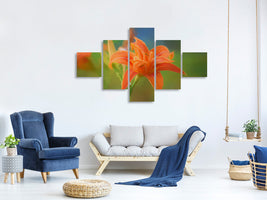 5-piece-canvas-print-painting-of-a-lily